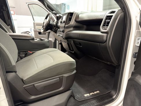 Used 2021 RAM 3500 Big Horn image 18