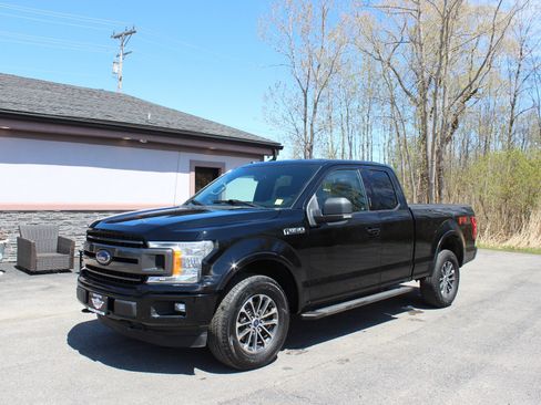 Used 2018 Ford F150 XLT w/ Equipment Group 302A Luxury AWD/4WD image 11