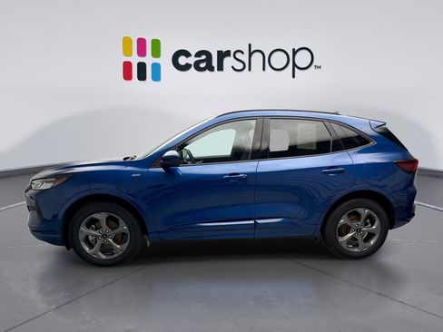 Used 2023 Ford Escape ST-Line Select w/ Class II Trailer Tow Package AWD/4WD image 2
