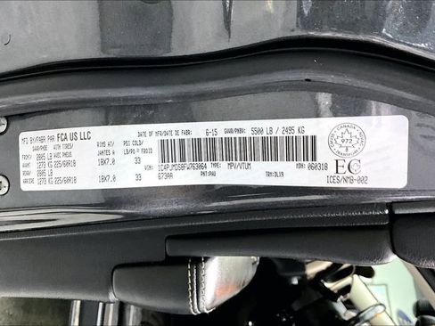 Used 2015 Jeep Cherokee Limited w/ Luxury Group image 18