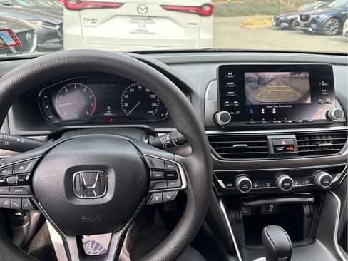 Used 2018 Honda Accord LX image 20