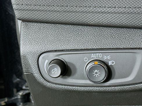 Used 2024 Chevrolet TrailBlazer LS image 16