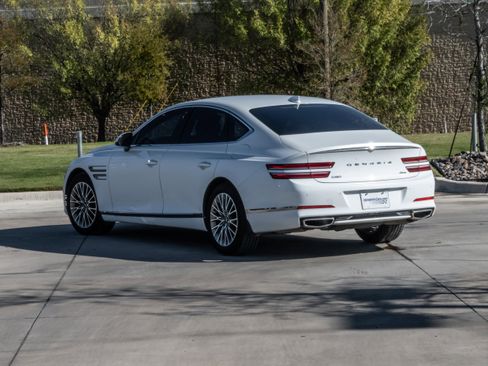 Used 2021 Genesis G80 2.5T image 3