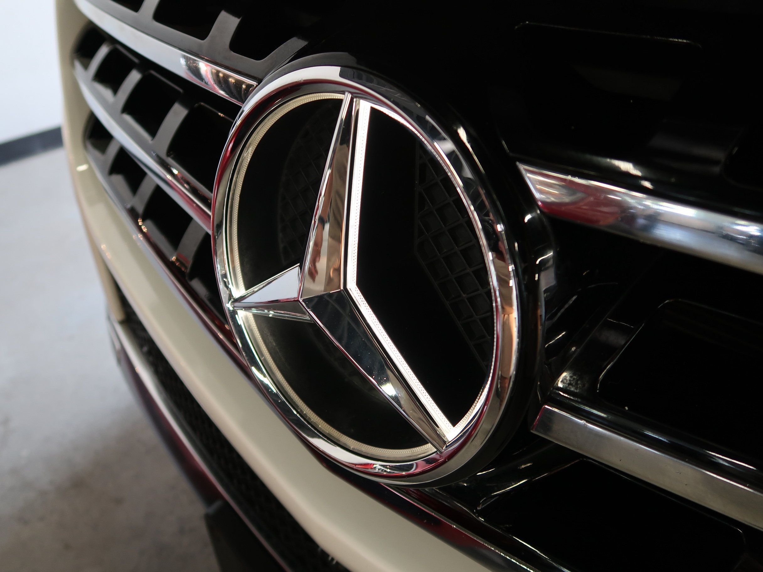 Used 2015 Mercedes-Benz ML 350 2WD image 43