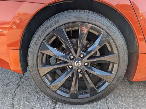 Used 2019 Nissan Maxima Platinum image 28