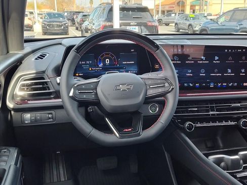 New 2026 Chevrolet Traverse RS image 7