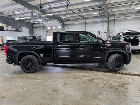 Used 2025 GMC Sierra 1500 Elevation AWD/4WD image 2