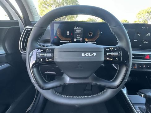 Used 2026 Kia Sorento S w/ S Panoramic Sunroof Package FWD image 15