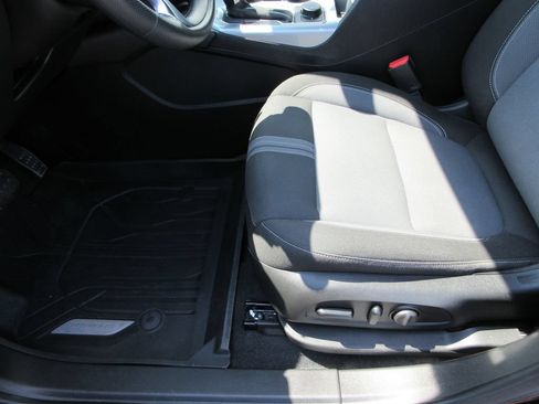 Used 2023 Chevrolet Blazer LT w/ Convenience Package AWD/4WD image 21