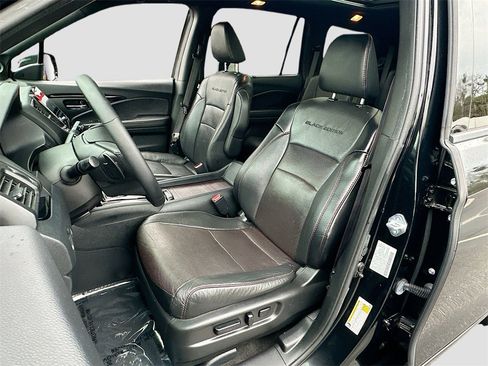 Used 2022 Honda Pilot Black Edition image 21