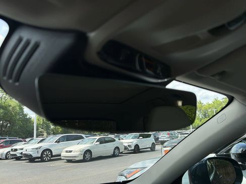 Used 2021 Volvo XC60 T5 Momentum w/ Advanced Package image 32