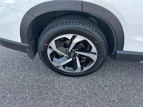 Used 2023 Subaru Forester Touring w/ Popular Package #3 image 5