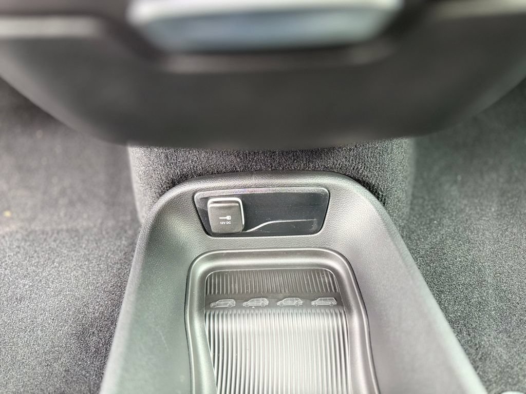 New 2026 Chrysler Pacifica Select AWD/4WD image 26