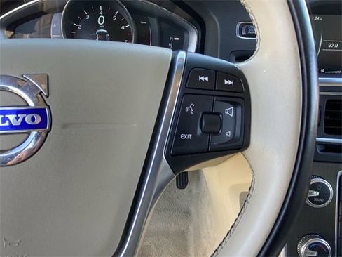 Used 2015 Volvo S60 T5 Premier image 23