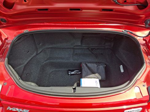 Used 2016 MAZDA MX-5 Miata Grand Touring RWD image 28