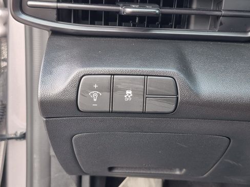 Certified 2025 Hyundai Elantra Sport FWD image 27
