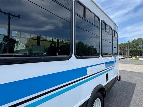 Used 2014 Ford E-450 and Econoline 450 Super Duty w/ Shuttle Bus Prep Package RWD image 17