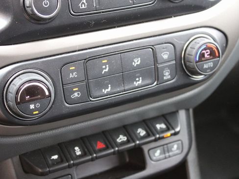 Used 2019 Chevrolet Colorado Z71 image 23