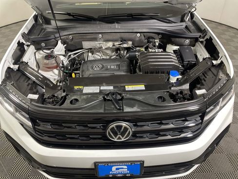 Used 2023 Volkswagen Atlas Cross Sport SEL R-Line image 25