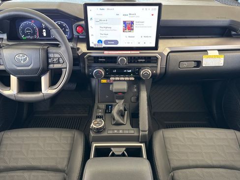 New 2026 Toyota 4Runner Limited AWD/4WD image 13