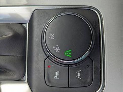 Used 2024 Chevrolet Blazer LT w/ Driver Confidence Package FWD image 24