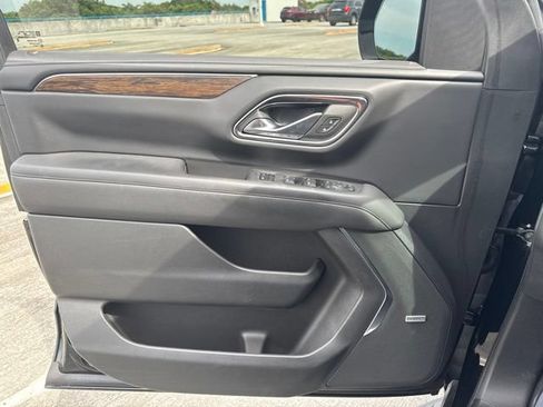 Used 2023 Chevrolet Tahoe Premier AWD/4WD image 13