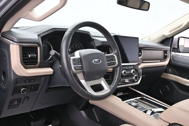 Certified 2024 Ford Expedition Limited RWD image 15