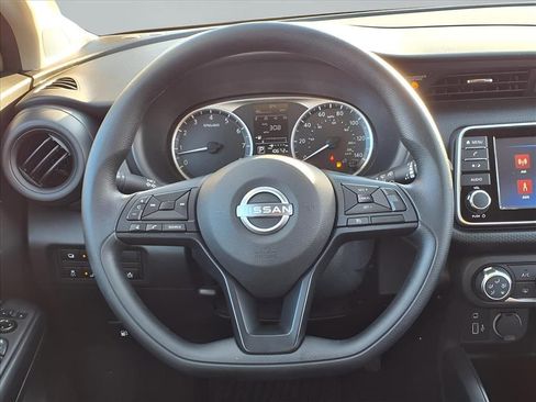 Used 2025 Nissan Kicks Play S image 16