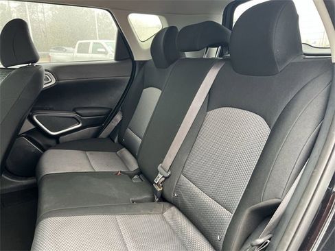 Certified 2022 Kia Soul LX image 21