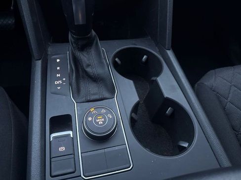 Used 2018 Volkswagen Atlas S image 28