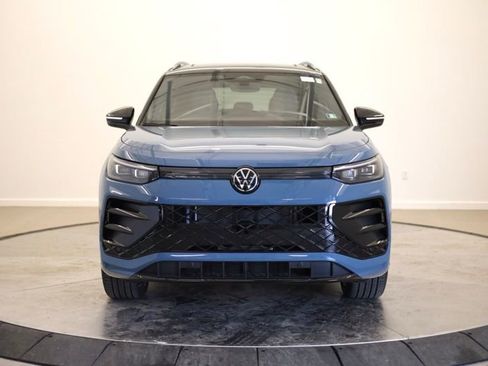 New 2026 Volkswagen Tiguan SE R-Line AWD/4WD image 8