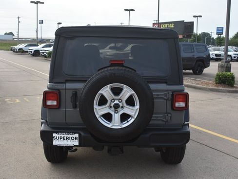 Used 2022 Jeep Wrangler Unlimited Sport AWD/4WD image 6