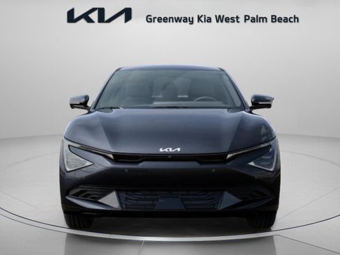 New 2026 Kia EV6 Wind RWD image 2