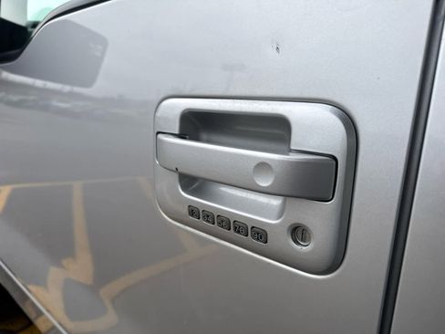 Used 2013 Ford F150 Lariat w/ Mid Equipment Group image 8