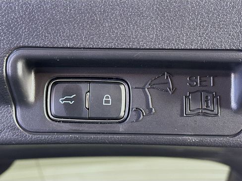 Used 2025 Ford Explorer Platinum w/ LUX Leather Package image 31