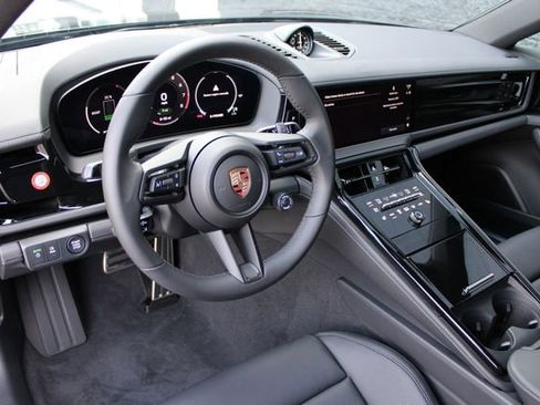 Certified 2026 Porsche Panamera 4S AWD/4WD image 4