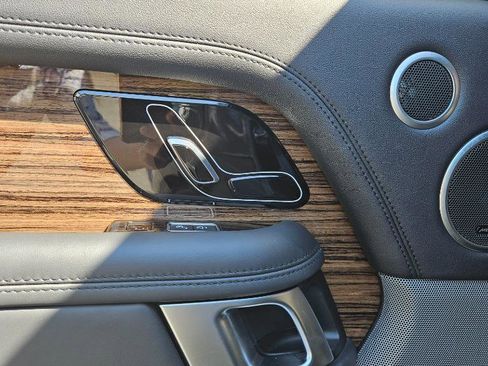 Used 2018 Land Rover Range Rover Supercharged image 53