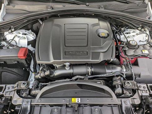 New 2025 Jaguar F-PACE R-Dynamic S image 17