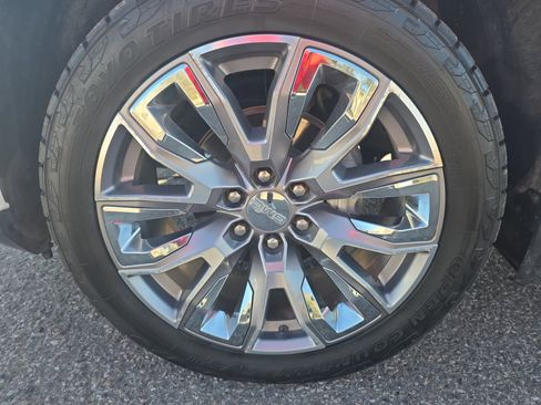 Used 2023 GMC Sierra 1500 Denali w/ Denali Reserve Package image 11