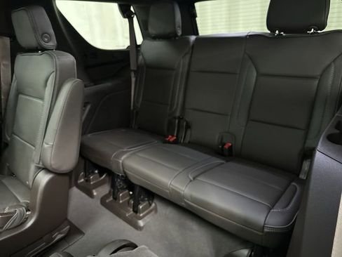 Used 2023 GMC Yukon Denali image 16