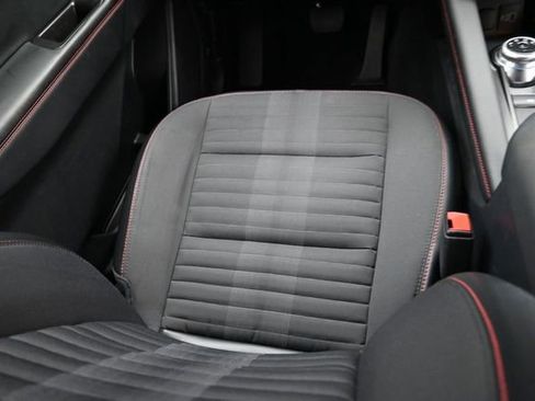 Used 2025 Ford Explorer ST-Line w/ ST-Line Street Pack AWD/4WD image 14