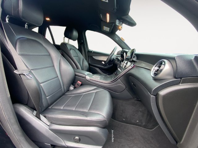 Used 2020 Mercedes-Benz GLC 300 image 15