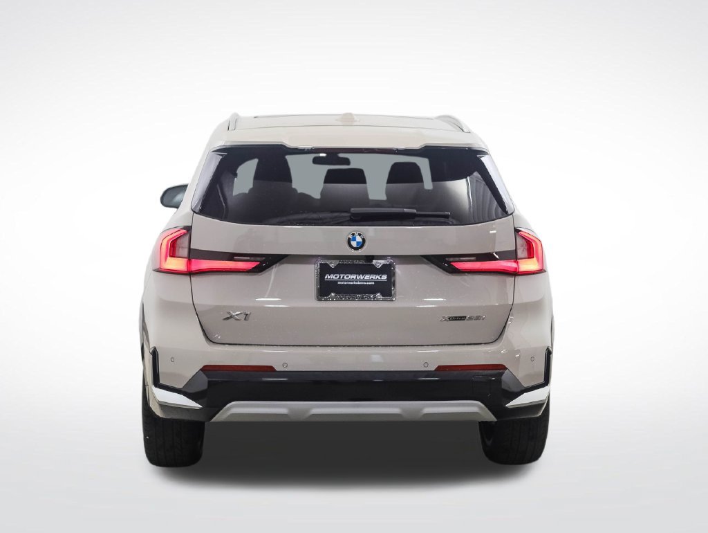 Used 2026 BMW X1 xDrive28i w/ Convenience Package AWD/4WD image 4