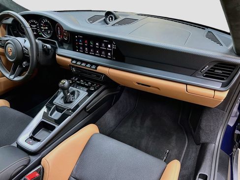Certified 2024 Porsche 911 GT3 RWD image 28