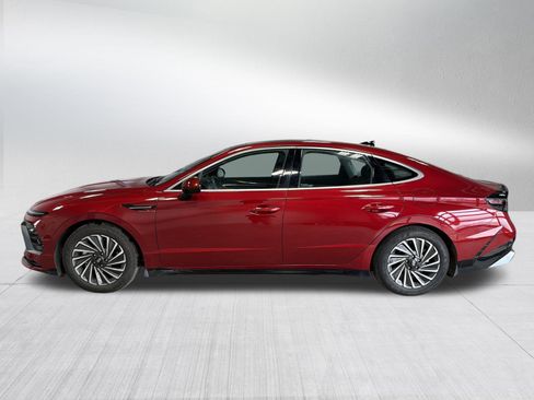 Used 2024 Hyundai Sonata Limited image 4