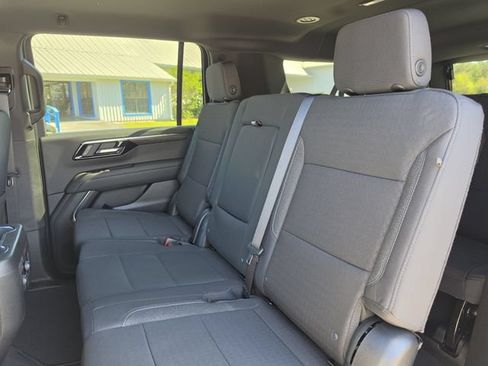 New 2026 Chevrolet Suburban LS w/ Max Trailering Package RWD image 19