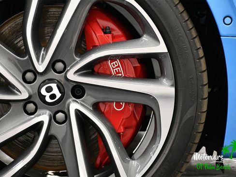 Used 2025 Bentley Flying Spur Plug-In Hybrid image 74