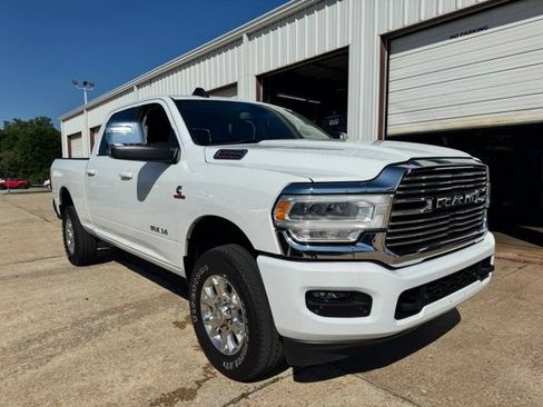 Used 2024 RAM 2500 Laramie AWD/4WD image 7