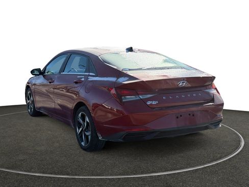 Used 2023 Hyundai Elantra SEL w/ Convenience Package image 3