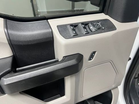 Used 2018 Ford F250 XL w/ Power Equipment Group AWD/4WD image 24